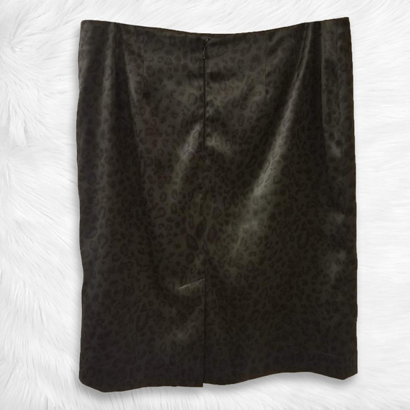 🌴 Alberto Makali silky Cheetah Print Pencil Skirt - Picture 2 of 6